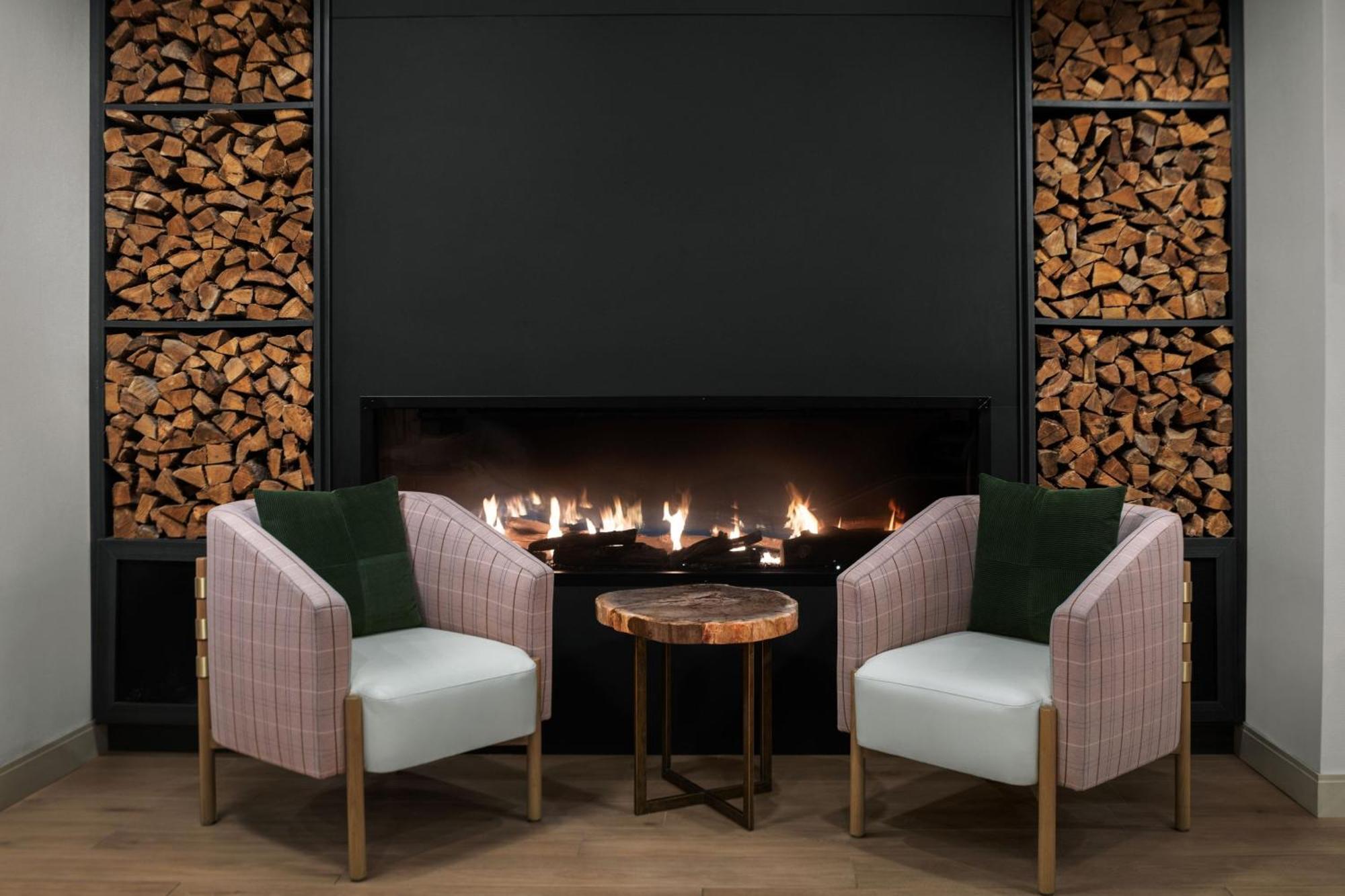The Inelle, Oakhurst Yosemite, A Tribute Portfolio Hotel Buitenkant foto
